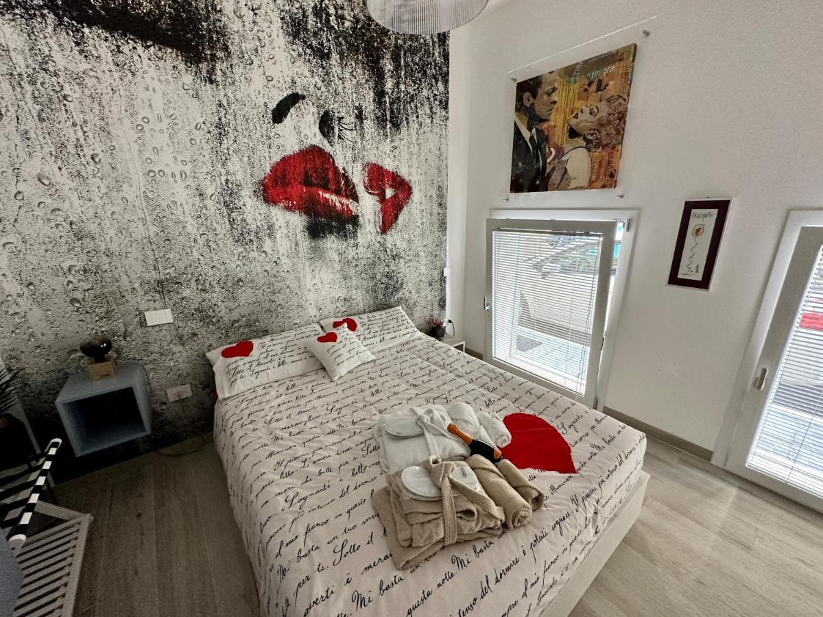 Bed Art Relaxing Suite - Appartamento Con Sauna Love Suite Gallery San Benedetto del Tronto Exterior foto